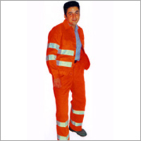 कट्टन कवरऑल्स