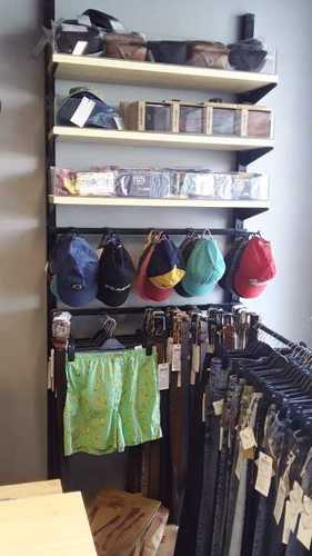 Garment display rack