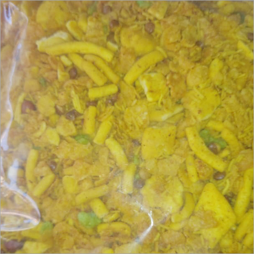 Golden Makai Mixture Namkeen - Maize Blend, 4 Months Shelf Life , Salty and Spicy Taste with Handpicked Ingredients and Dry Fruits