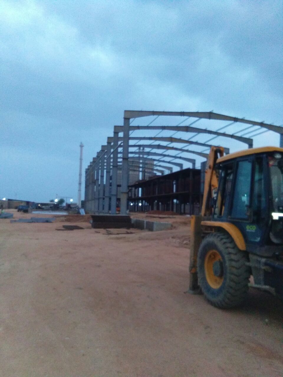 Multilevel Peb Steel Structures Building