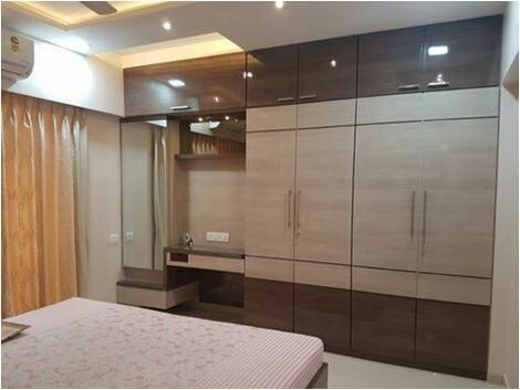 हाई ग्लॉस फ़िनिश वॉर्डरोब