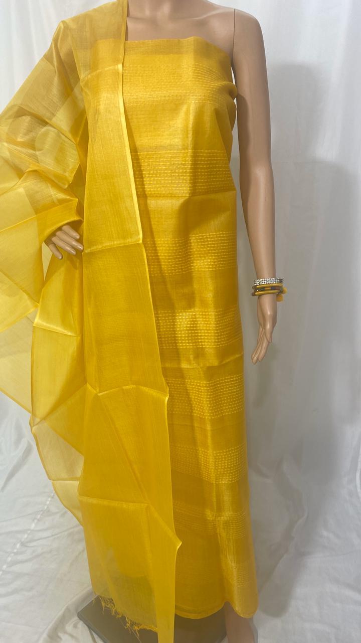 Silk Weaved Top 2.5 Mtrs Dupatta Texture: Woven