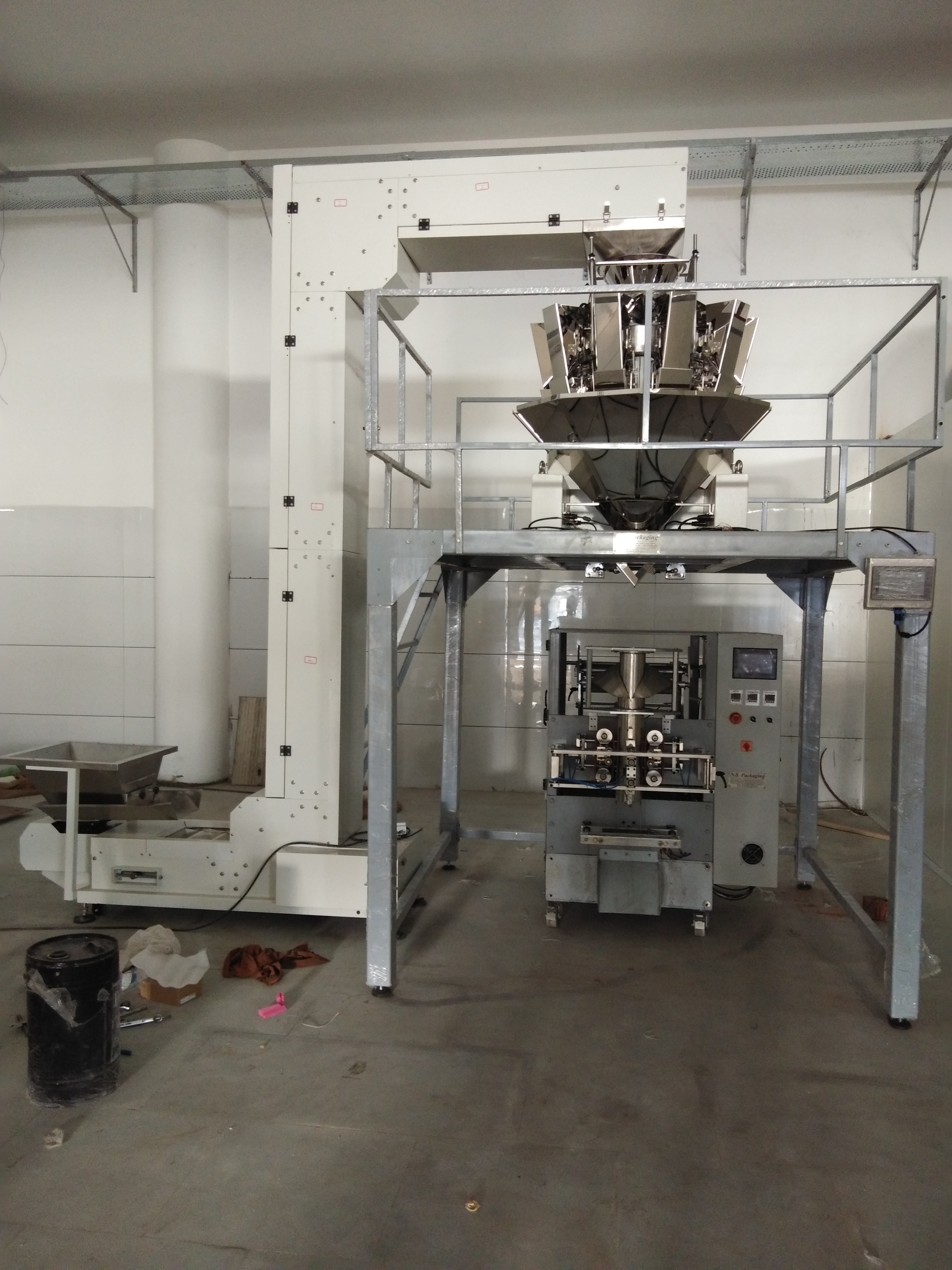 Automatic Vertical Form Fill Seal Machine Dimension(l*w*h): 8/6 Foot (Ft)