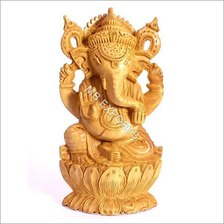 पॉलिश भगवान गणेश की लकड़ी की मूर्तिकला