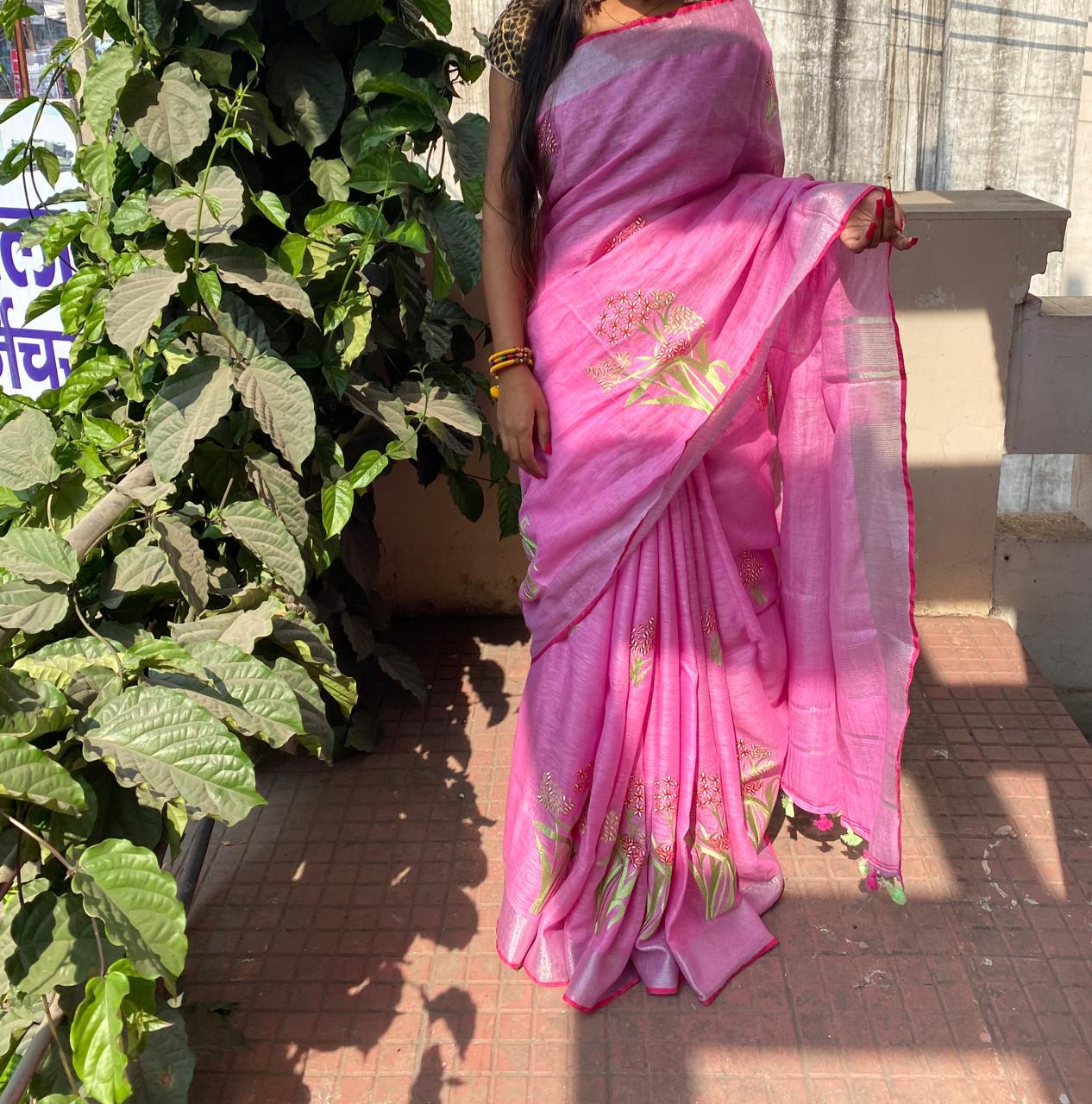 Pure Linen Saree - 120 Count Machine Embroidery | Embroidered Pattern, Ideal For Rainy And Spring Seasons