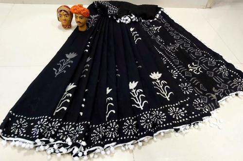 ब्लाउज और पोम्पोम लेस के साथ विंटर मुलमुल कॉटन साड़ी