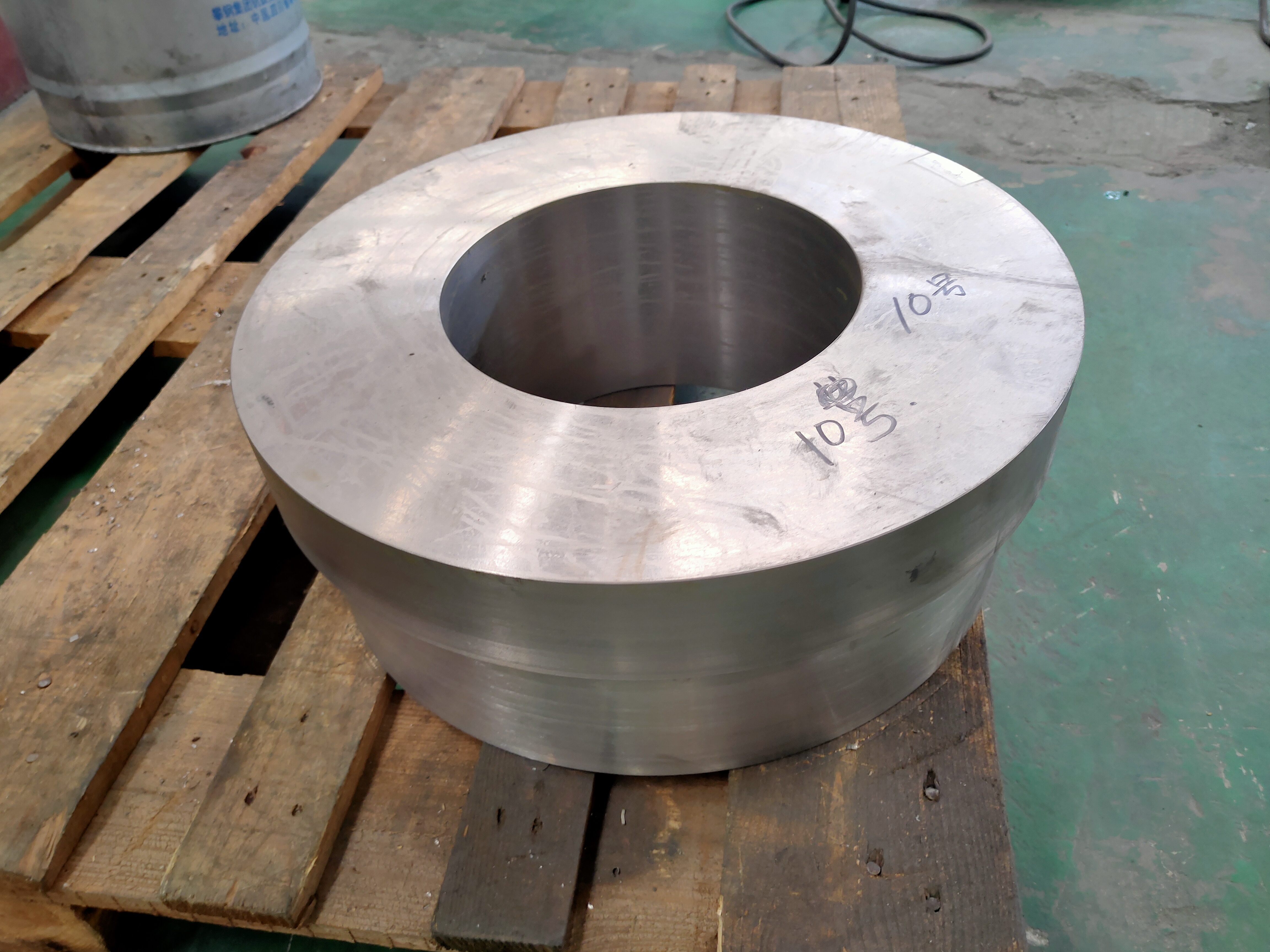 Titanium Forging Application: Metal Component