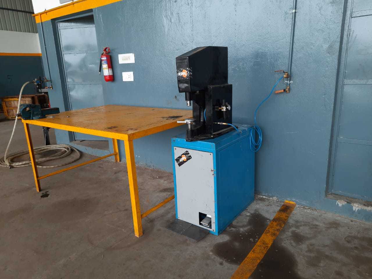Brake Line Riveting Machine - Pneumatic Operation, 5mm To 12mm Rivet Size | Heavy Duty Cylinder, 4 Tool Sets, 1 Year Warranty