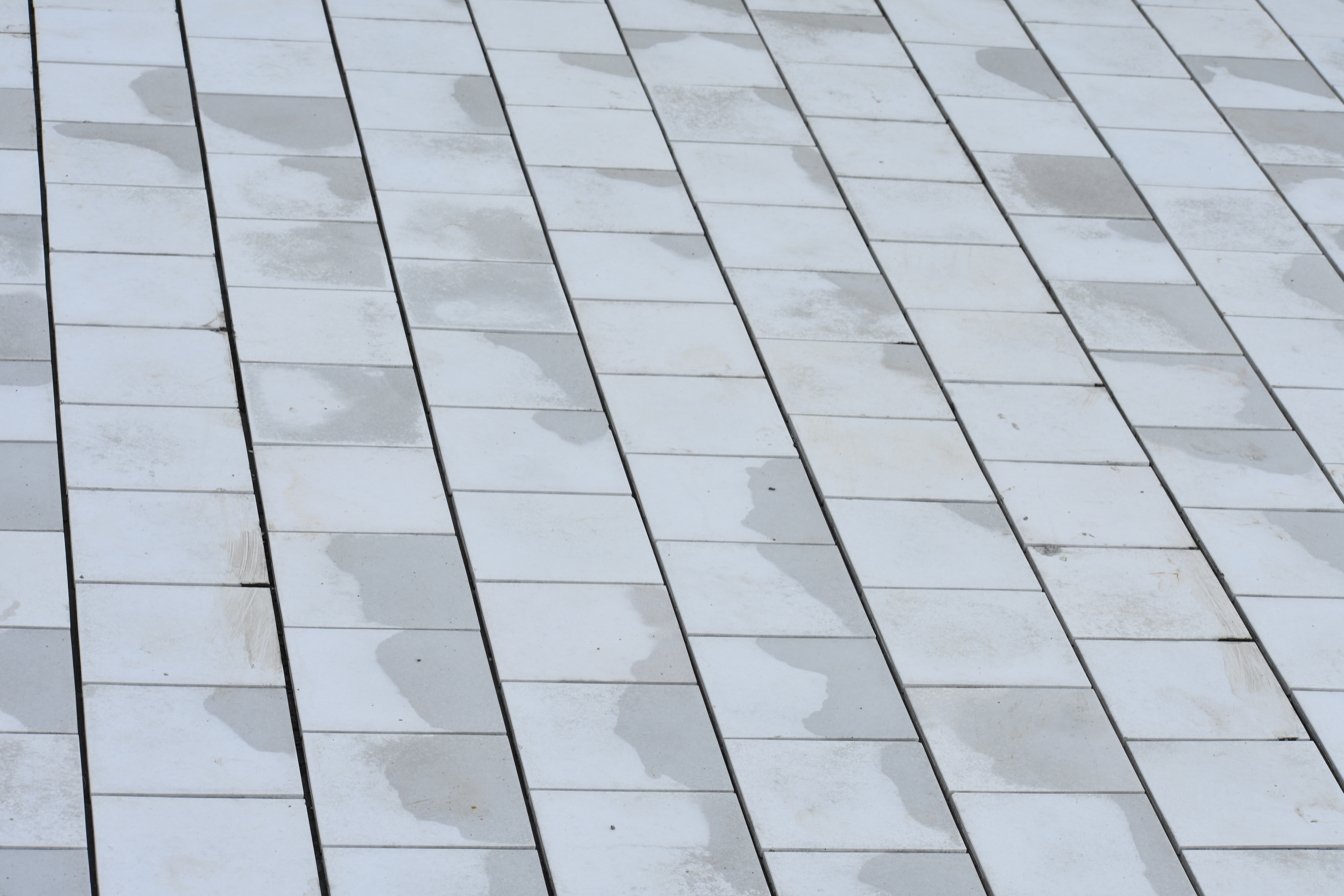 Heat Resistant Tiles - 10x10 Inches , White Color | Heat Reflection Technology For Enhanced Home Protection