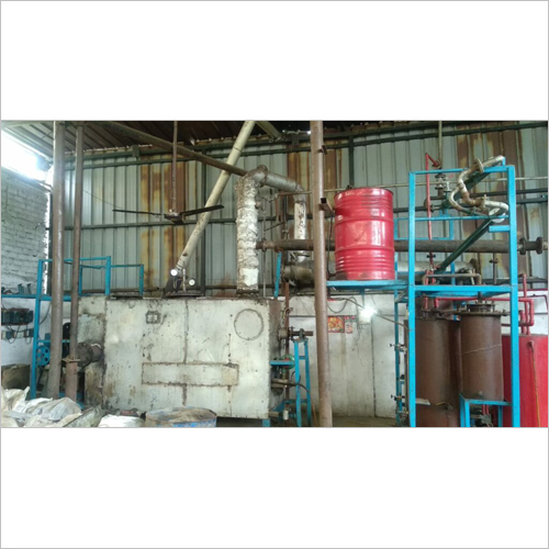 तेल संयंत्र को ईंधन देने के लिए प्लास्टिक बर्बाद करें