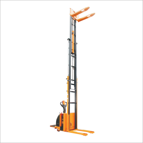Durable 1500Kg Wide Chassis Electric Stacker