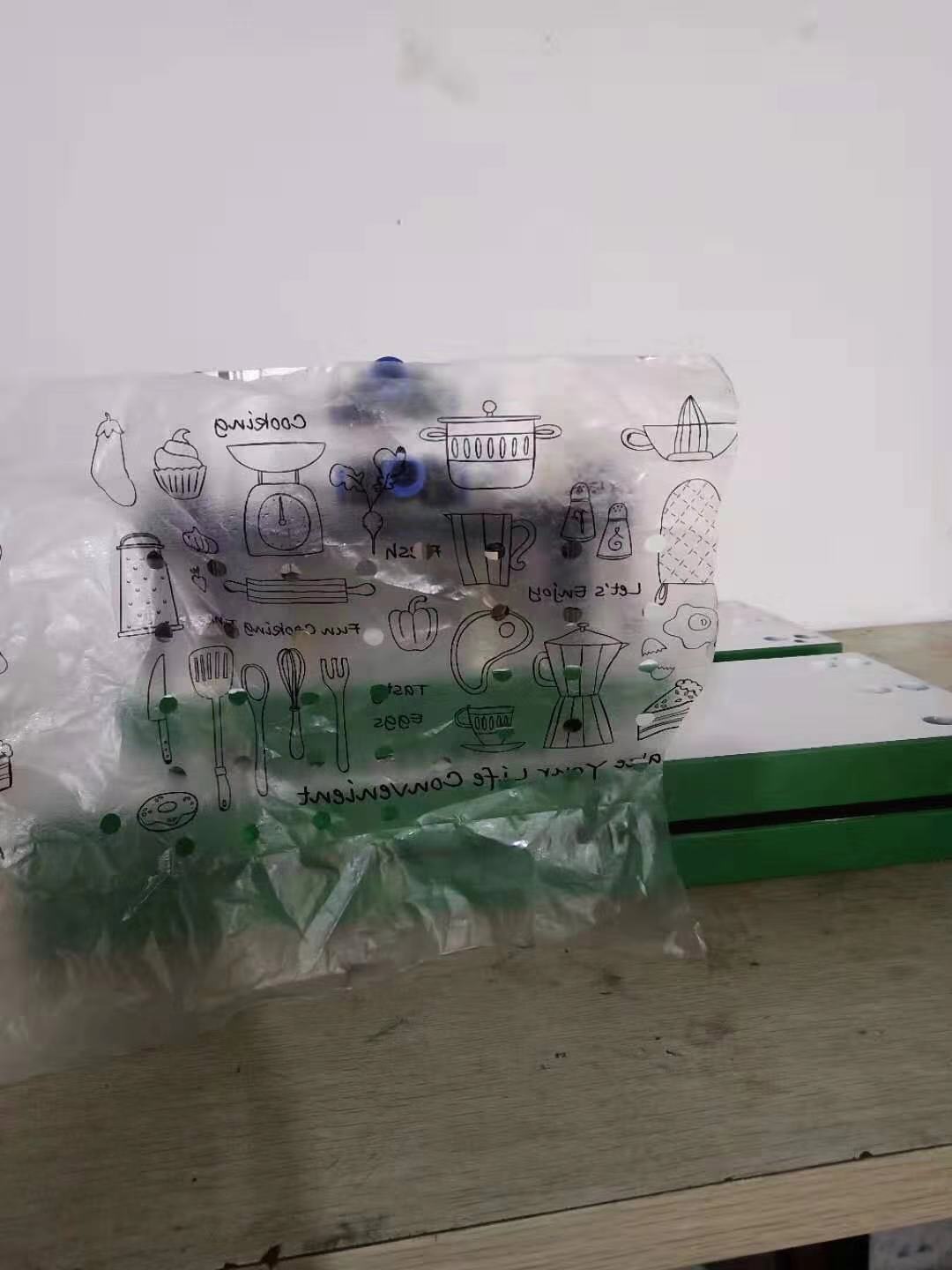 Grape Bag Punch/multi Holes Punch/toothed Punch/serrated Punch For Plastic Film Warranty: 1 Year
