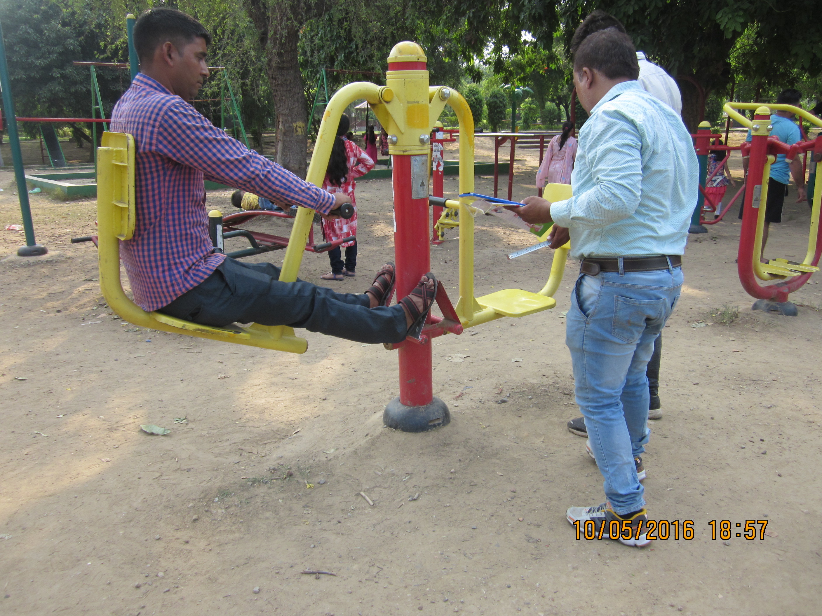 Leg Press - Commercial Grade, Non-adjustable Manual Operation | 5 Weight Stick, Thigh Exercise Equipment, Versatile For Leg Shape And Curls