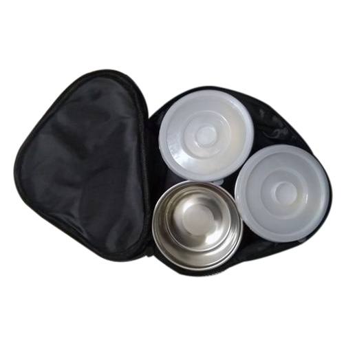 तीन स्टोरेज वाला लंच बॉक्स