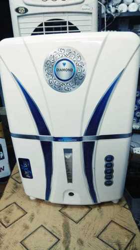 व्हाइट डायमंड आरओ कैबिनेट