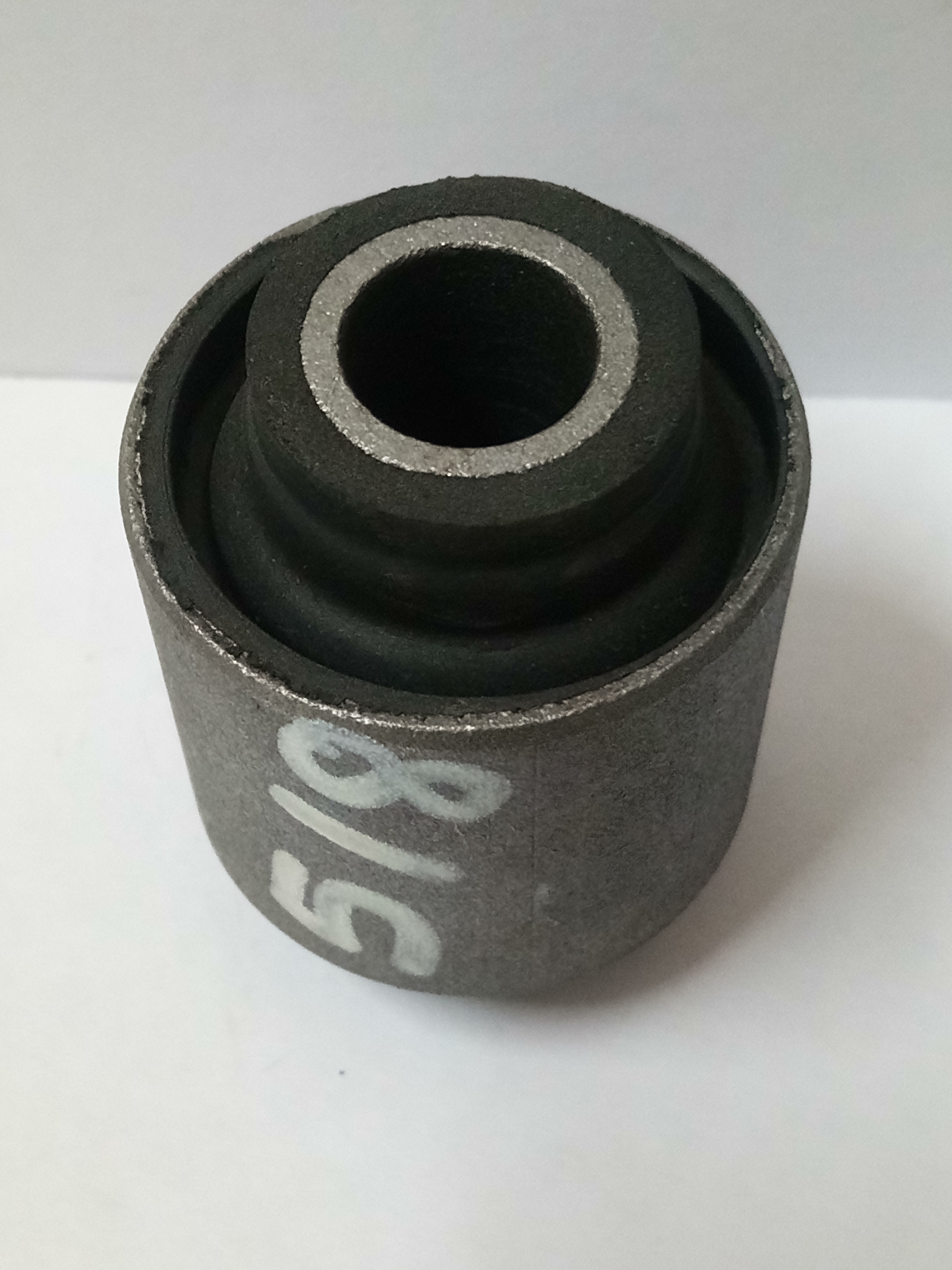 Ar7433 Bush Lc Hon Ball - Rubber And Metal, 37x168x33 Mm , Smooth Finish, Grey Color, 1 Year Warranty, Weight 130 G, 2 Years Working Life