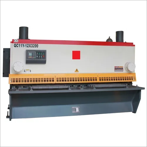 कतरने की मशीन