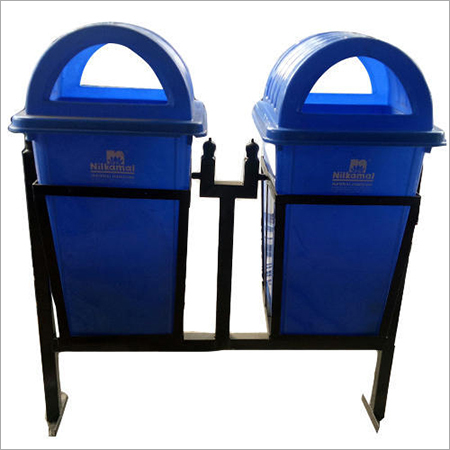 Plastic Dustbin With Stand