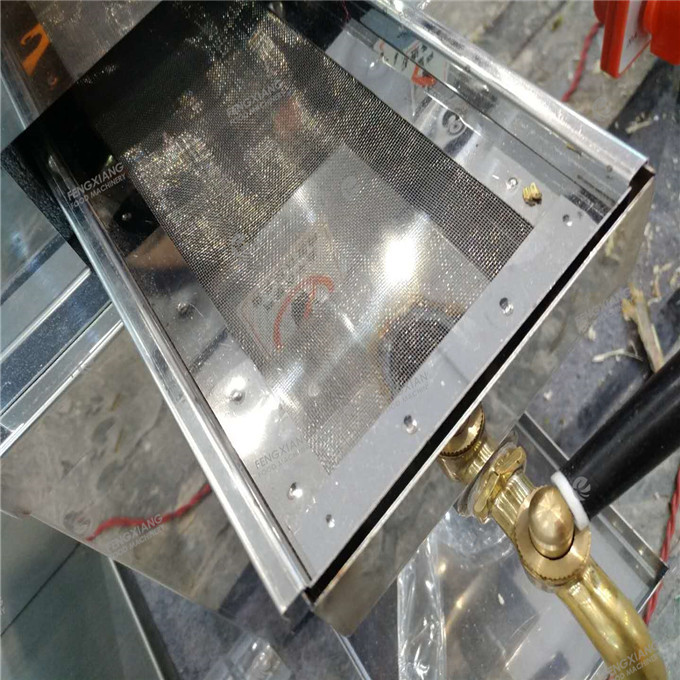 Stainless Steel Sugarcane Juicer Machine Capacity: 300 Kg/hr