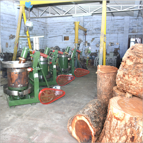 Cold Press Wooden Oil Extraction Machine - Automatic Grade: Semi-automatic