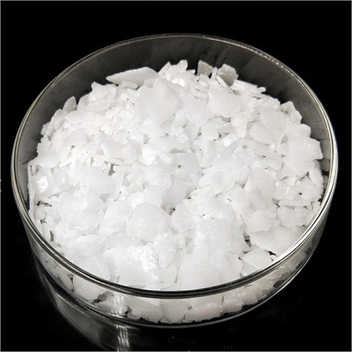 Caustic Soda Flakes - 99.50% Sodium Hydroxide, White Crystalline Solid for Industrial Use in Soap, Detergent, and Textile Processing