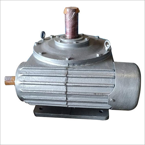 वर्टिकल गियर बॉक्स