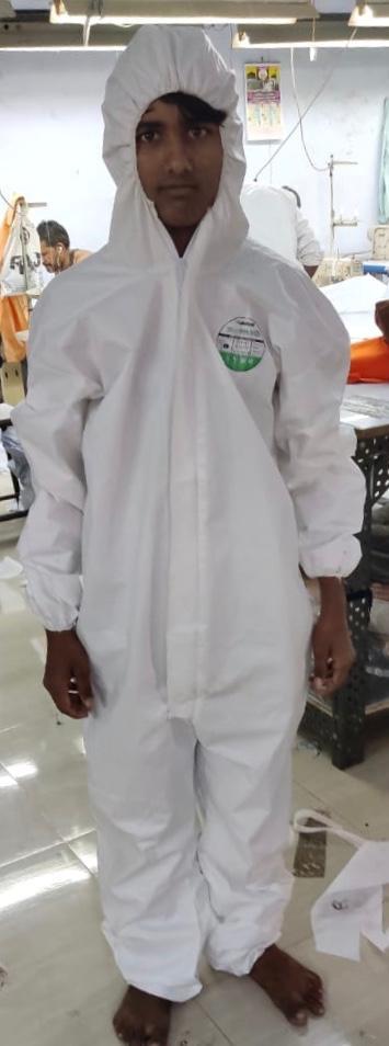 Hospital Coveralls - Non-woven Fabric, Universal Size, White Color - Zipper Closure, Long Sleeves, Hooded Design