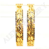 इमिटेशन ज्वेलरी गोल्ड प्लेटेड शगुन बैंगल जेंडर: महिलाएं