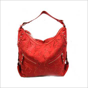 लेडीज़ मॉडर्न पीयू स्लिंग बैग