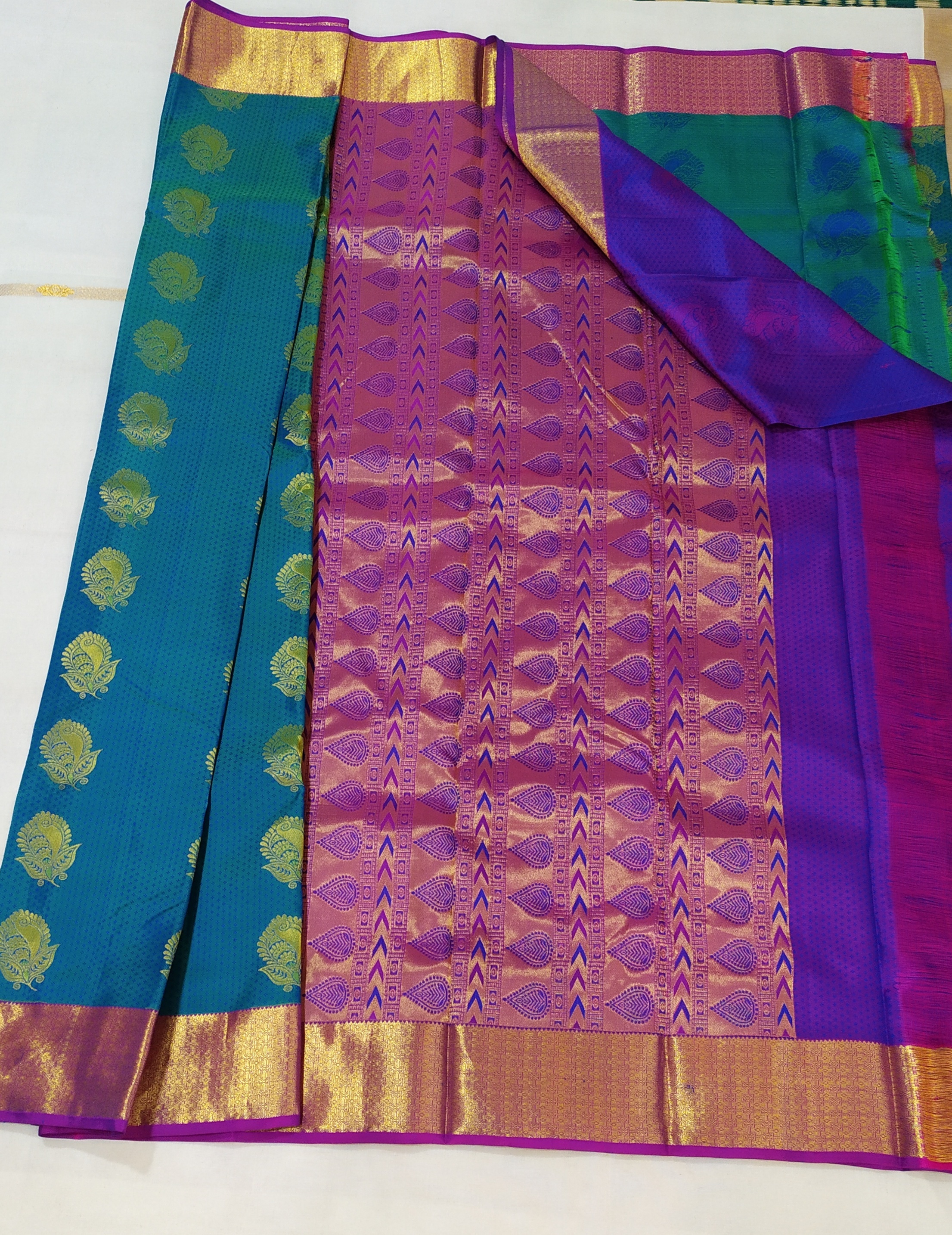 Available In Multicolour Evergreen Bridal Silk Sarees