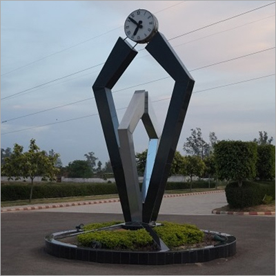 प्लैटिनम स्ट्रीट क्लॉक