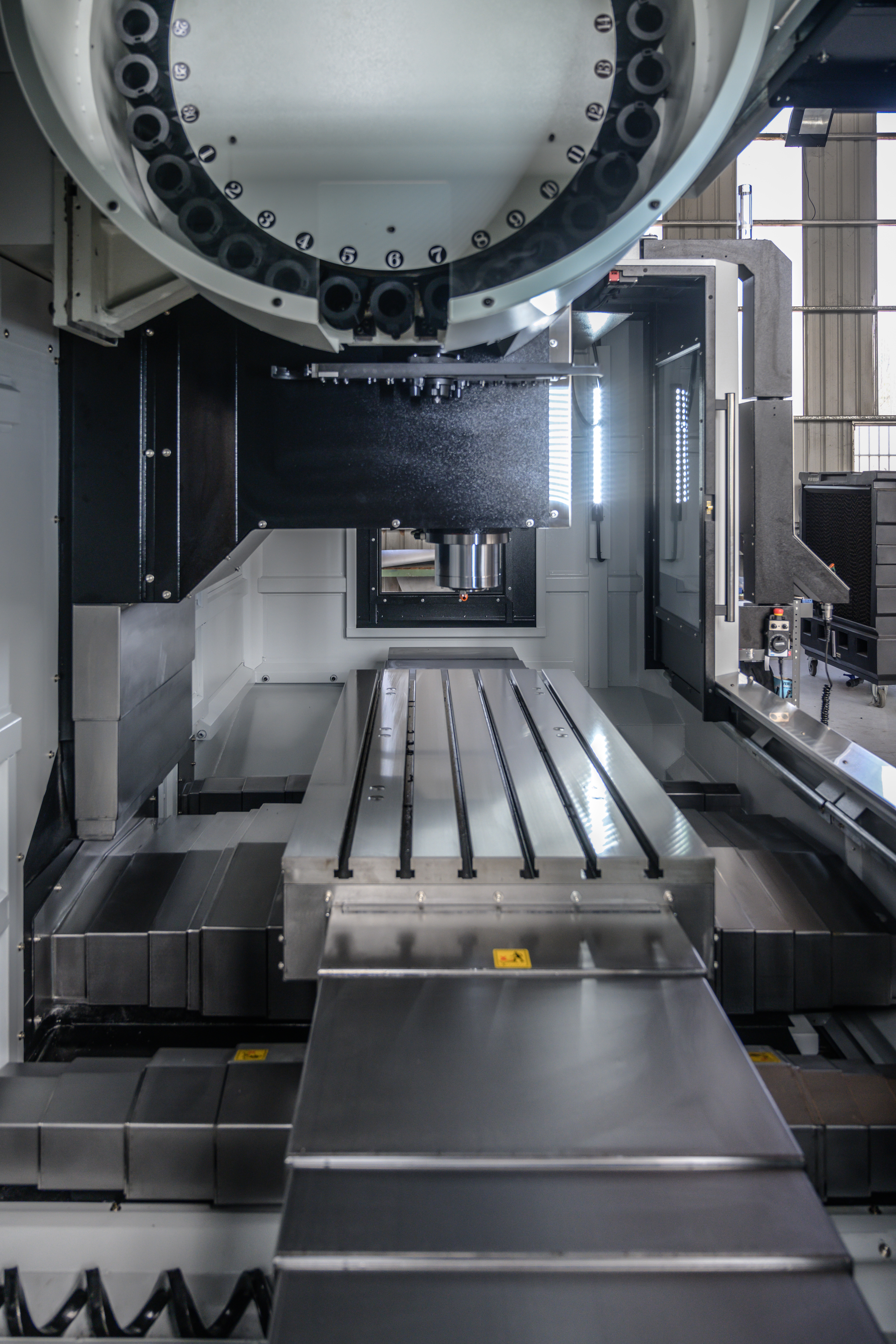 Milky White & Gray Maple Me Series Vmc Machine