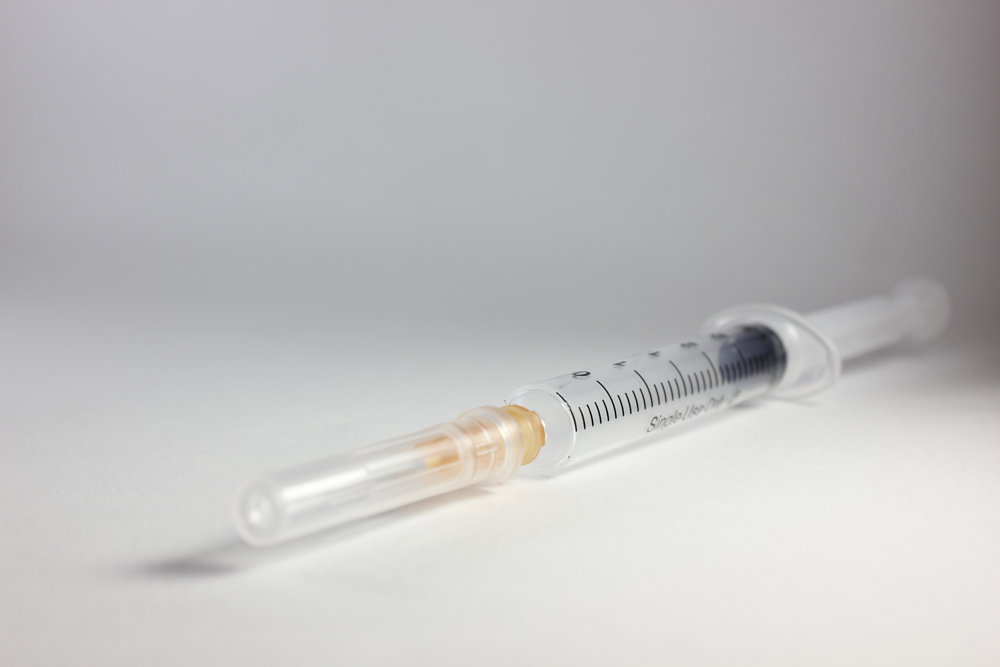 3 Ml Baby Hypodermic Syringe - Stainless Steel Needle, Single Use, Sterilized, Easy-to-read Scale Markings | High-quality, Minimizes Dosing Errors, Disposable