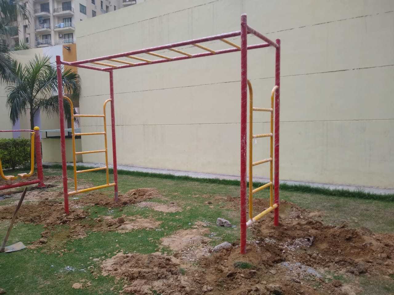 Monkey Bar