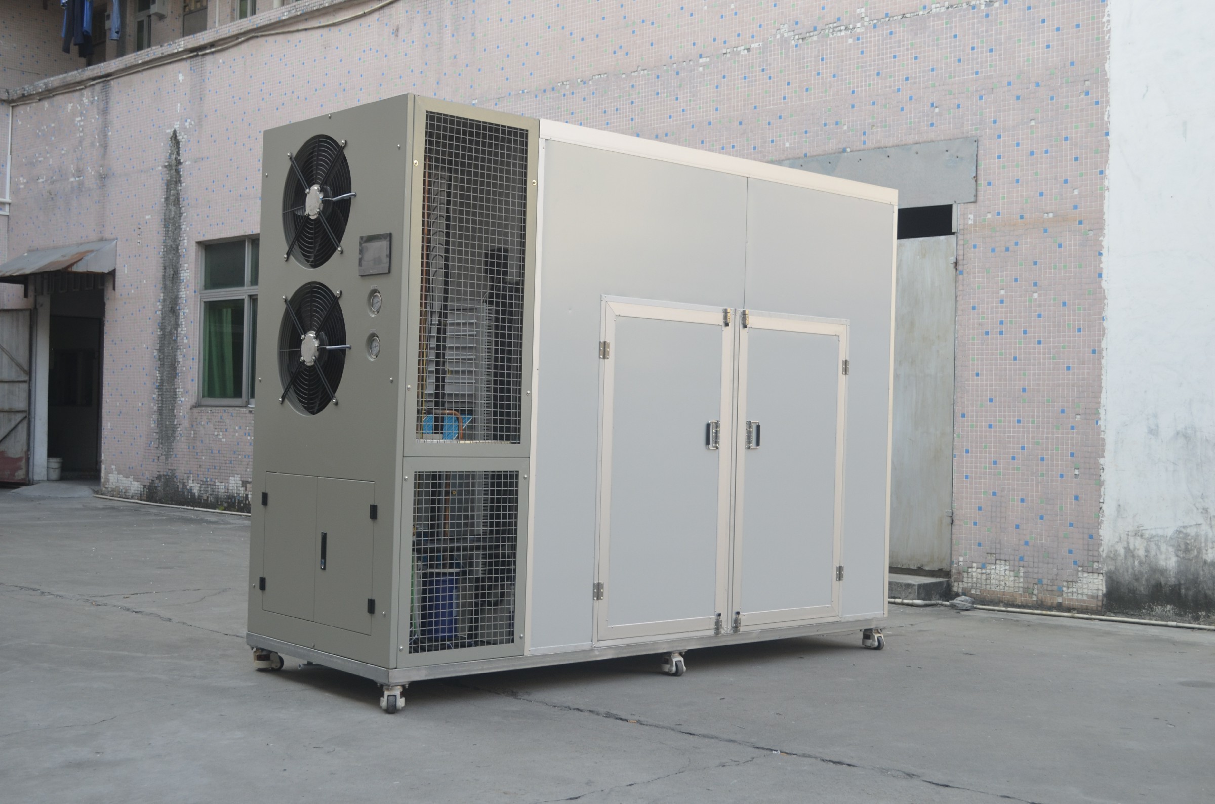 70% Energy Saving Machine Fruit Dryer Dimension(l*w*h): 2800x1100x2200 Millimeter (Mm)