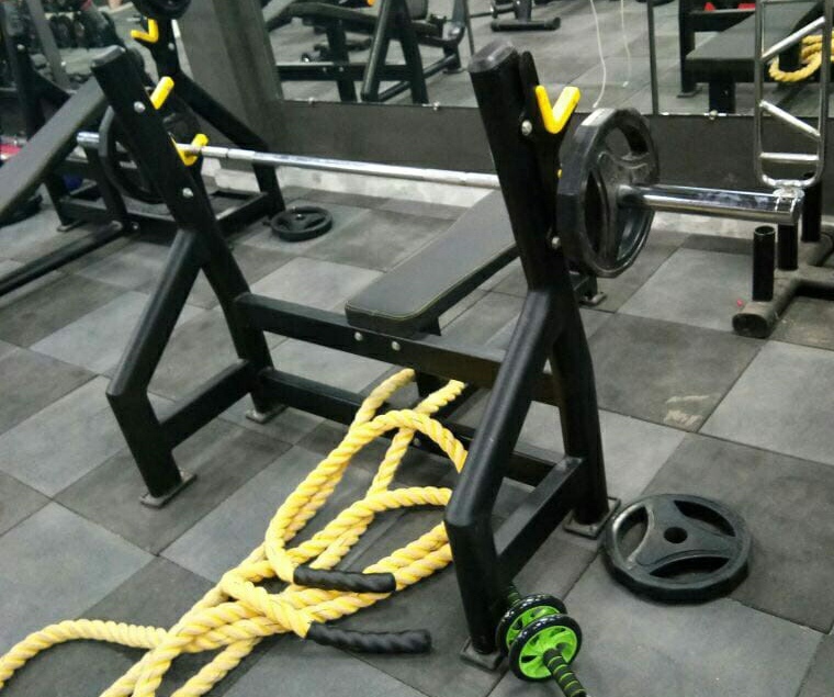 Olympic Flat Bench - 12 Gauge Rectangular Steel, Approximately 150x130x125 Cm | Adjustable, Soft Foam Cover For Comfort, Advanced Double Effect Welding Technology For Stability, Plate Loaded For Muscle Gain, Commercial Grade