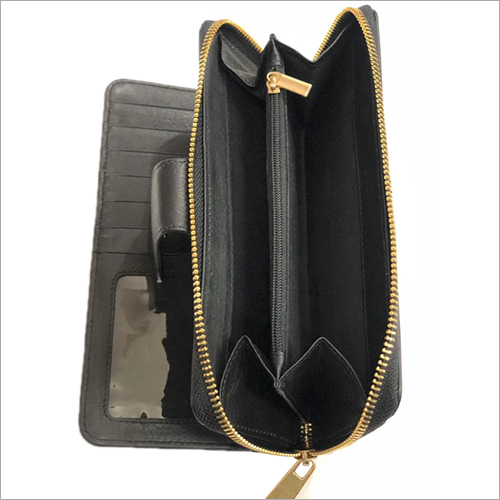 Black Ladies Leather Hand Purse