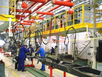 Green Hydraulic Riveting Machine Truck Frame Riveting Machine