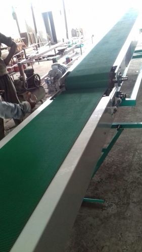 Inclined Conveyor - Material: Ss