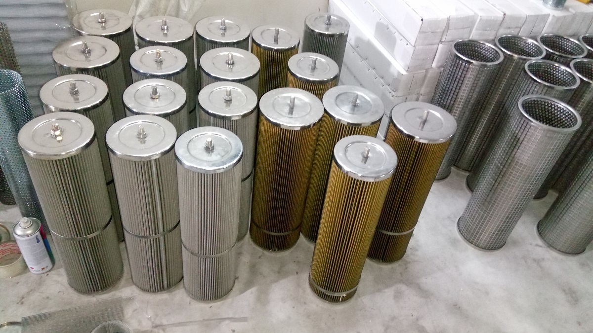 Cylindrical Filtration Element Application: Air