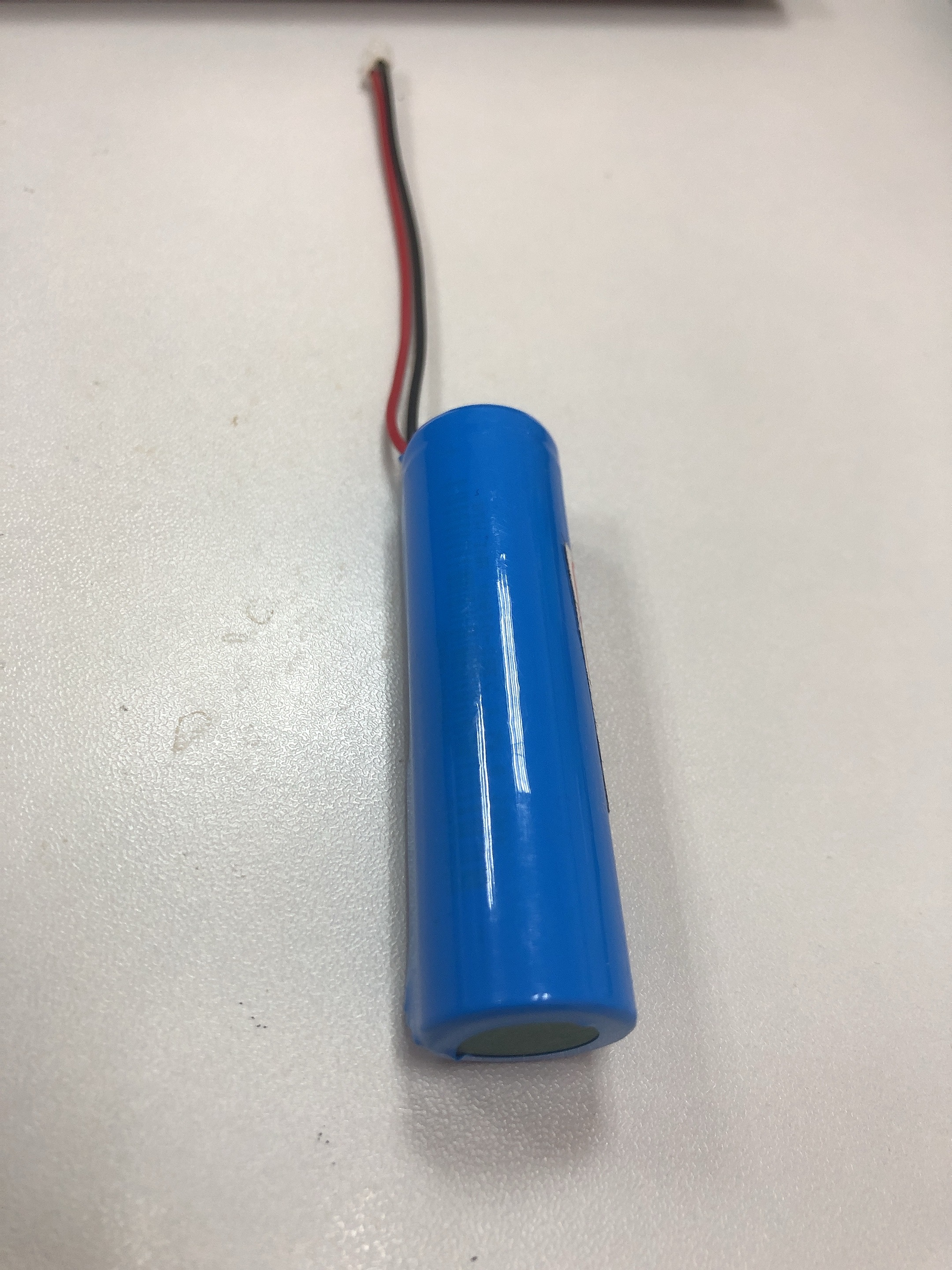 18650 3.7v 2600mah 2200mah Lithium Ion Battery Nominal Voltage: 3.7 Volt (V)