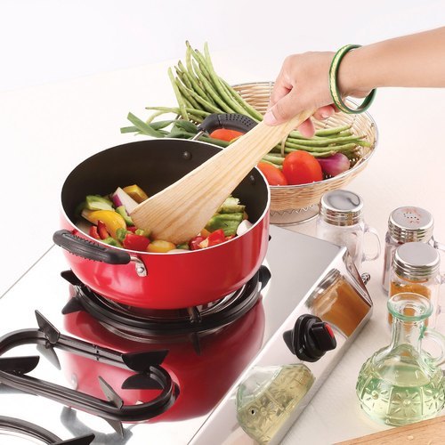 Nirlon Deep Casserole Non Stick Cookware Interior Coating: Nonstick 3 Layer Reinforced Coated