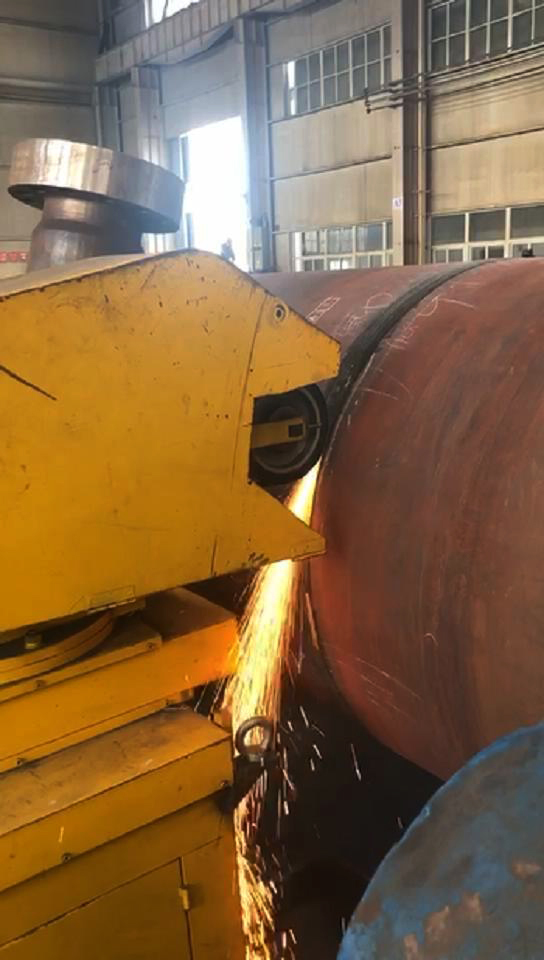 Yellow Industry Pressure Vessel Ciruclar Welding Seam Polishing Machine
