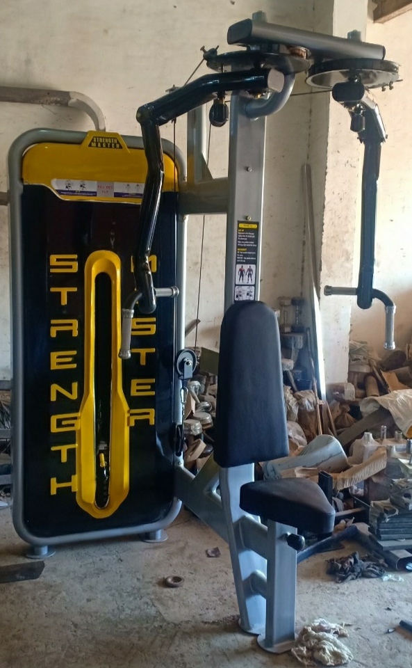 Pec Deck Fly Machine - Rectangular Or Oval 12 Gauge Apollo Isi Company Pipe, Soft Foam Technology Seat Cover For Comfortable Chest Workouts, Adjustable With Advanced Double Effect Welding Technology For Stability, Customized Warranty, 80 Kgs Weight Stick