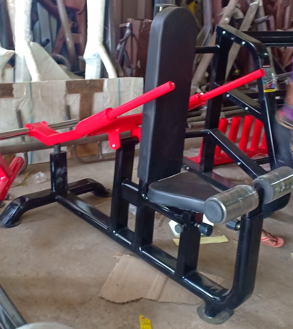 Triceps Hammer Machine - Advanced Double Effect Use Welding Technology, 12-gauge Apollo Isi Rectangular/capsule Pipe, Adjustable Operation Mode For Muscle Gain And Endurance