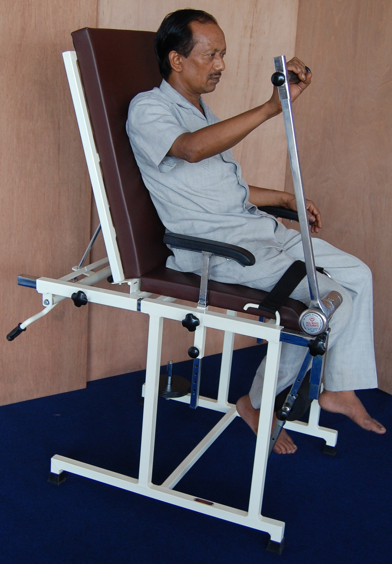 Imi 2901 Quadriceps Exercise Table Age Group: Children