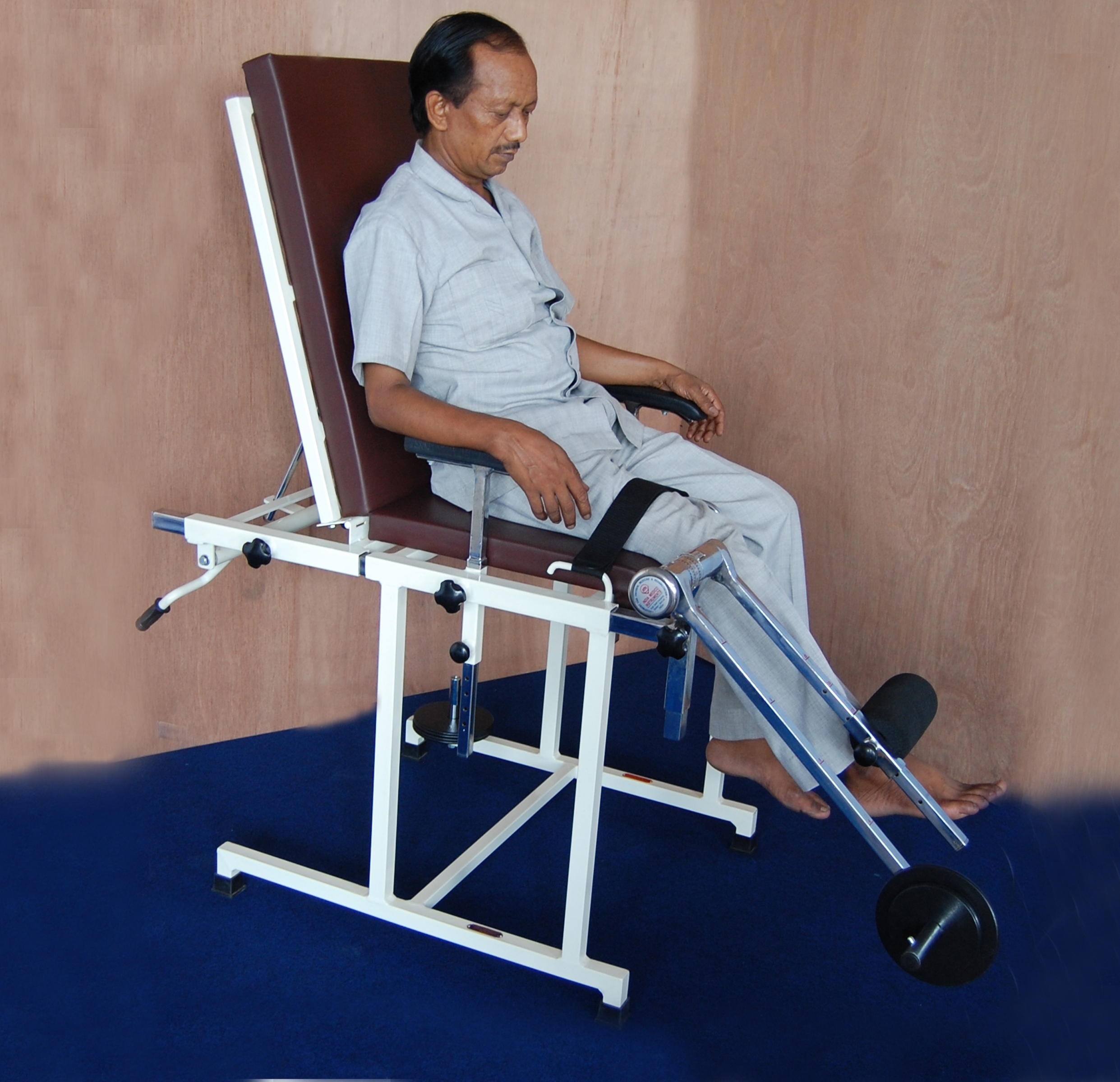 Quadriceps Exercise Table With Backrest Age Group: Adults