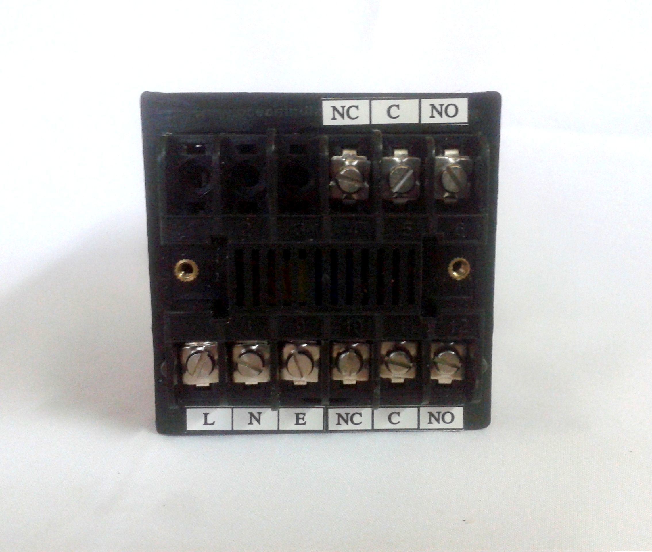 2-digit Digital Timer - 96x96x110mm, Black | 1 Second Min Setting Time, 230v, 1-year Warranty, Ideal For Industrial And Laboratory Use