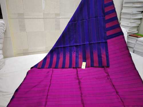 नेवी ब्लू प्योर कांचीपुरम डाई साड़ी