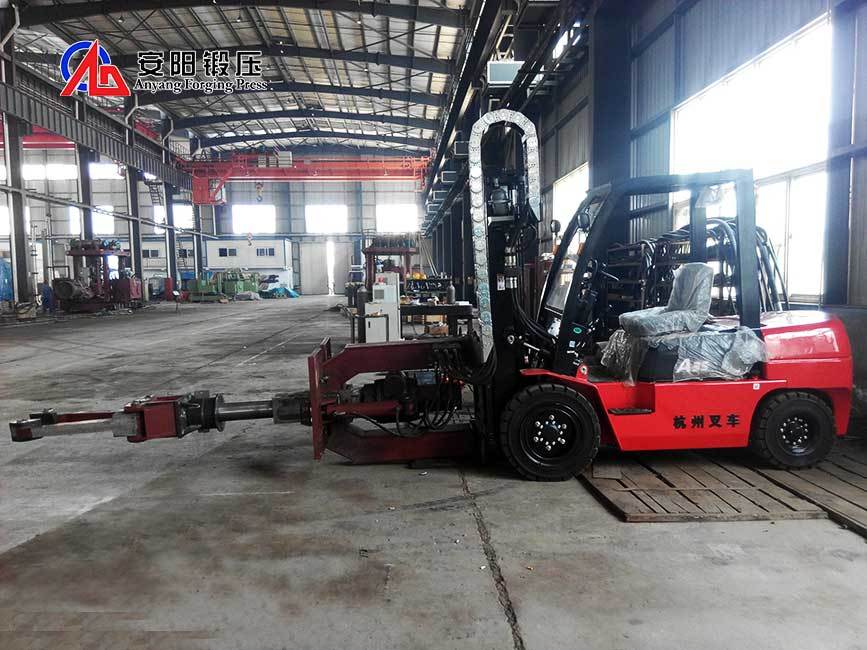 Two Ton Forging Mobile Open Die Forging Manipulator - Application: Machine Parts